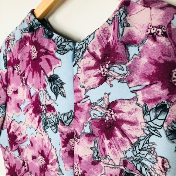 Aritzia Babaton Patricio T-Shirt Dress in Blue and Purple Floral Size 4 - Picture 2 of 6